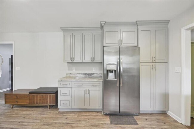 Building Photo - 4142 Blackhawk Dr