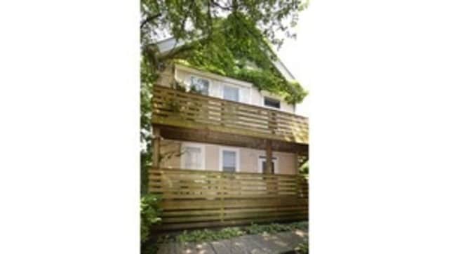 Foto principal - 3018 N Racine Ave