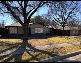 Building Photo - 6513 Greenway Rd