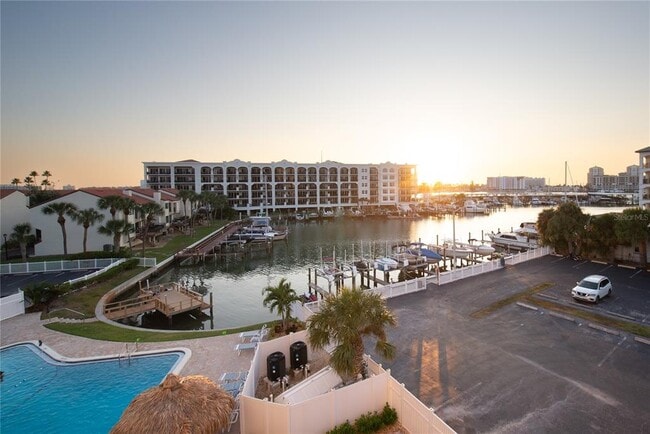 Building Photo - 255 Dolphin Point