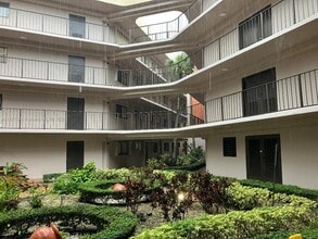 Building Photo - 8730 SW 133rd Avenue Rd