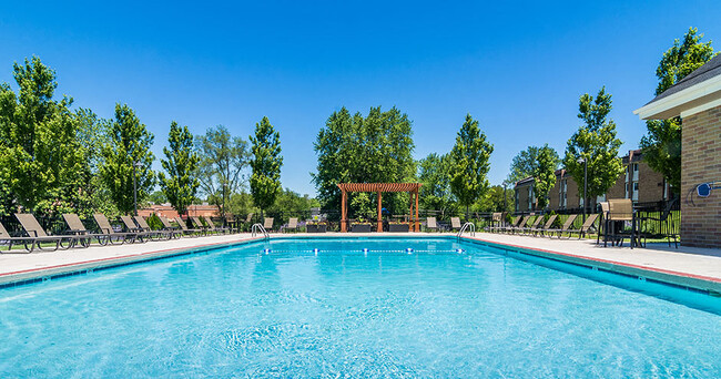 Prentiss Creek at Downers Grove - Apartments in Downers Grove, IL ...