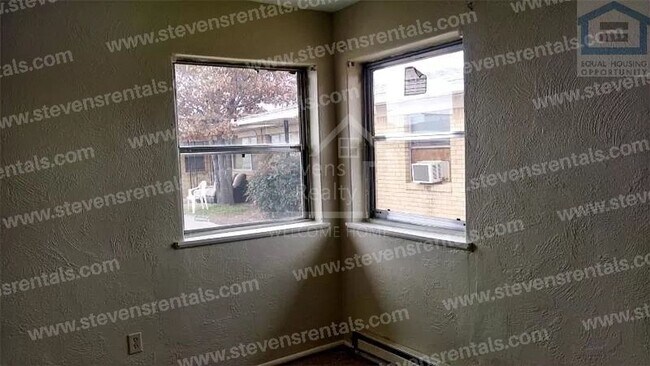 Foto del edificio - 2323 NW Bell Ave