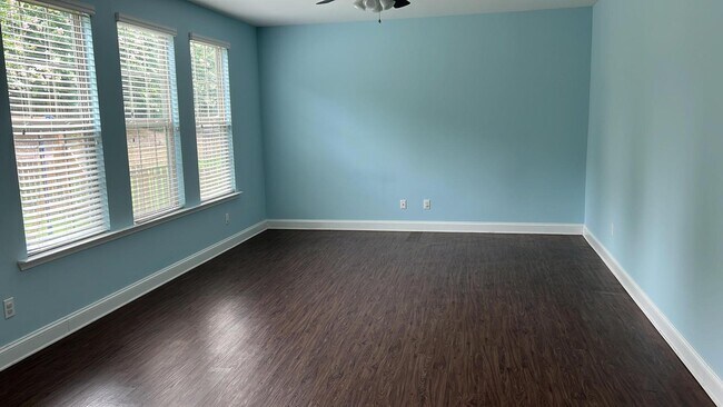 Building Photo - 519 Applecross Dr