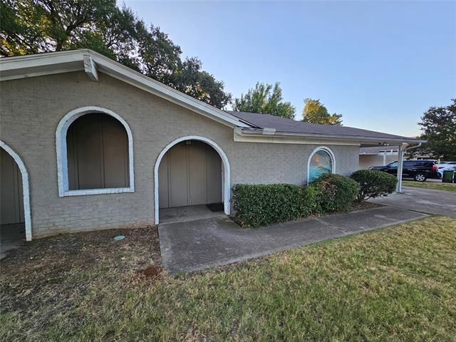 Foto del edificio - 720 Billie Ruth Ln