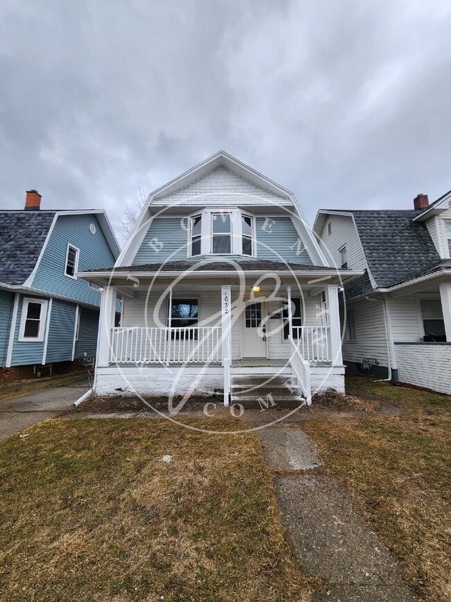 Foto del edificio - 3 bed 1 bath with lots of space!