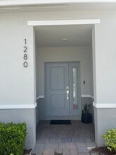 Building Photo - 1280 NE 5th Ct