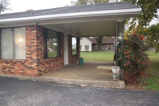 Foto del edificio - 7848 Nashville Rd