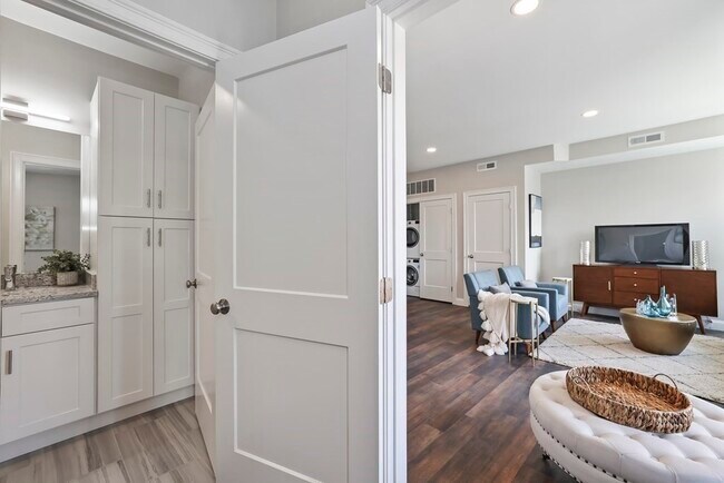 Foto del edificio - 734 South St