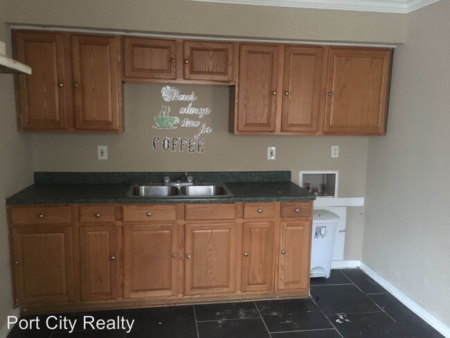Building Photo - 3 br, 1 bath House - 4961 Durham Pl
