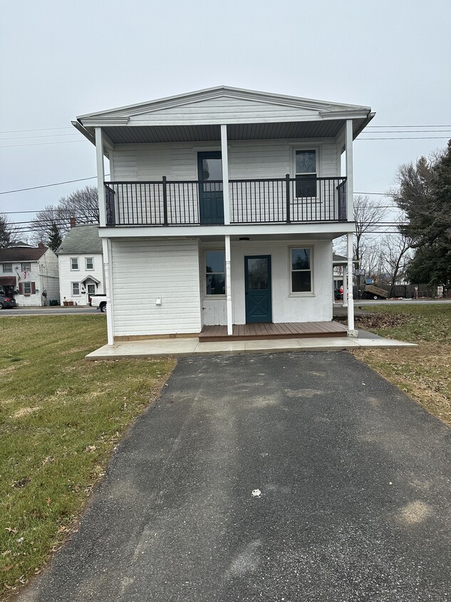 Primary Photo - 214 W Donegal St