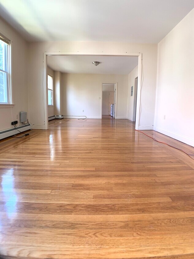 Primary Photo - 134 Lenox Ave
