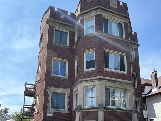 Foto del edificio - 7412 S South Shore Dr