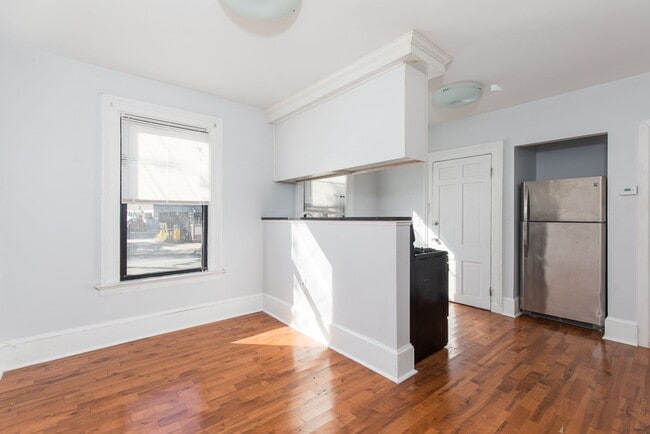 Photo - 1371 Chapel St Apartment