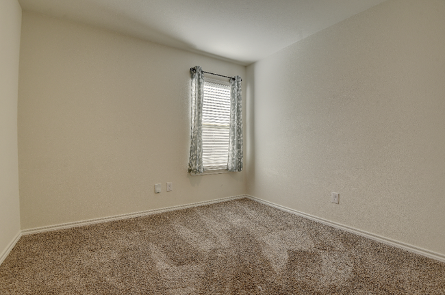 Building Photo - 3917 Atwood Dr