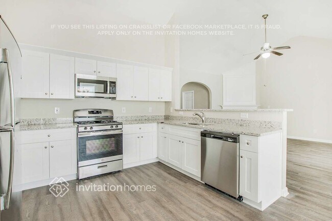 Foto del edificio - 7289 Basalt Dr