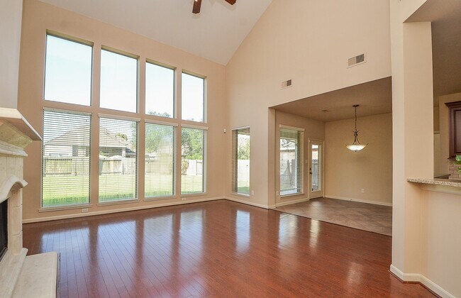 Foto del edificio - 26111 Salt Creek Ln