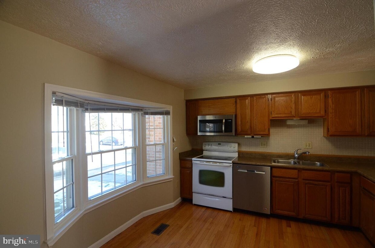 7810 Havenside Terrace, Derwood, MD 20855 Townhouse for Rent in Derwood, MD