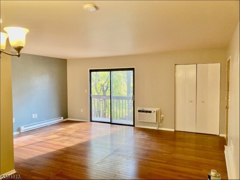 5 Montgomery St Unit B8, Belleville Twp., NJ 07109 Room for Rent in