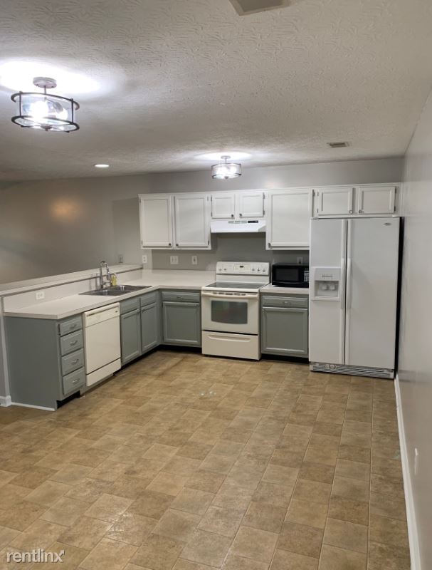 Building Photo - 3 br, 2.5 bath Townhome - 489 Dabney Drive