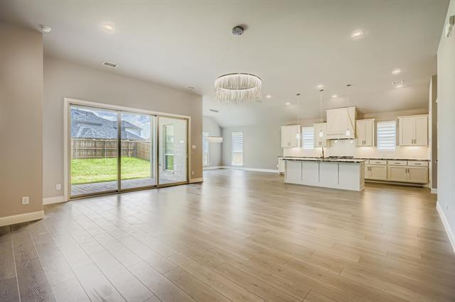 Building Photo - 2022 Coventry Dr
