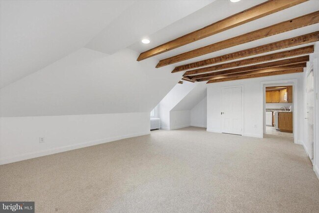 Foto del edificio - 304 King of Prussia Rd