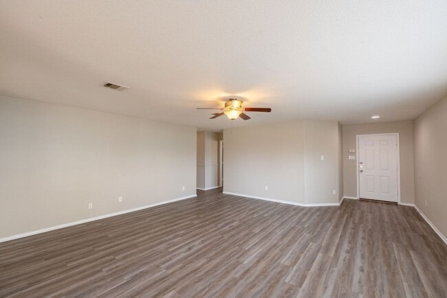 Building Photo - Beautiful 3 bed - 2 bath home in Greenridge, Round Rock!