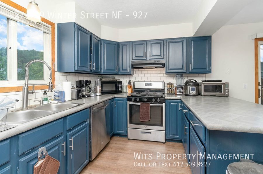 Primary Photo - Stunning 3 Bed 2 Bath in NE Mpls