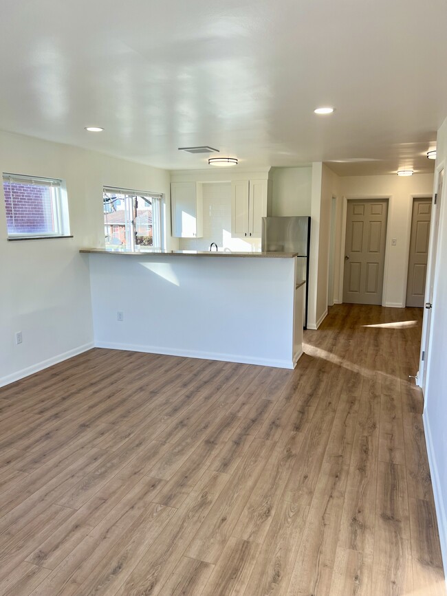 Foto del edificio - 5650 Macey Ave