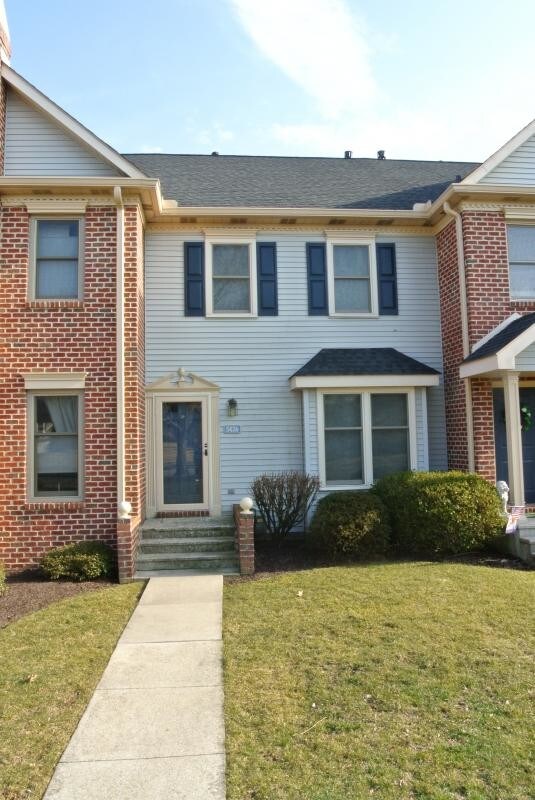 Primary Photo - 5426 Oxford Drive