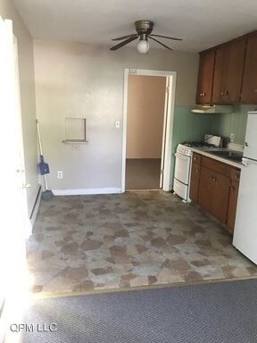 Building Photo - 654 Stryker Ave