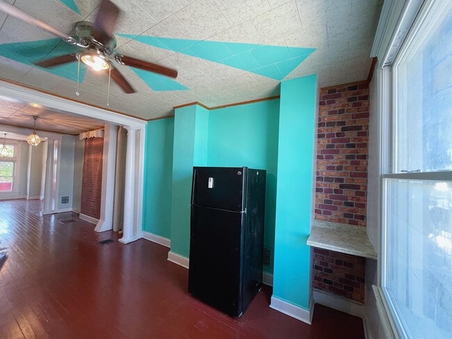 Building Photo - 524 N Potomac St