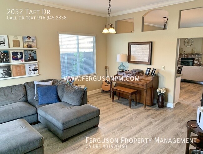Building Photo - Single Story Four Bedroom Home in Rocklin ...
