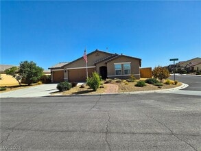 Building Photo - 3807 Sedgwick Ave