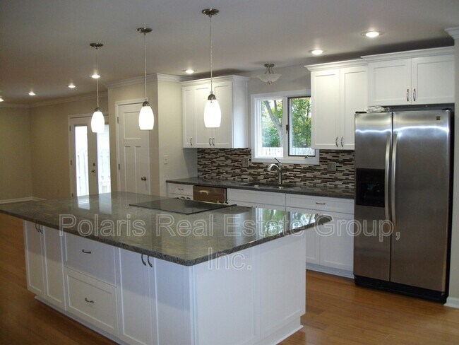 Foto del edificio - 12337 Brompton Rd
