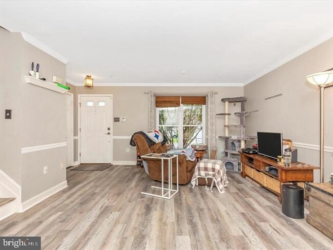 Building Photo - 6338 Towncrest Ct