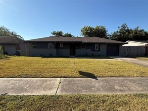 Building Photo - 4111 Beran Dr