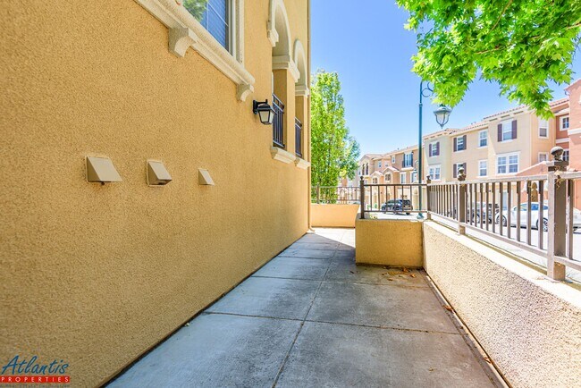 Building Photo - Communications Hill | LVP Flooring | Central A/C