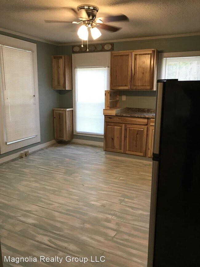 Foto del edificio - 2 br, 1 bath House - 307 N. 2nd St.