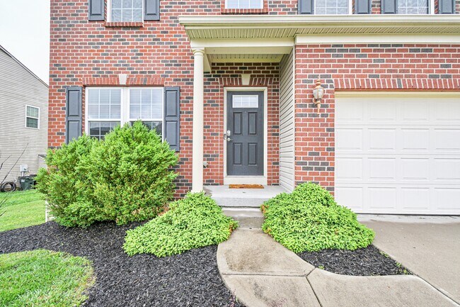 Foto del edificio - 8453 Forest Valley Dr