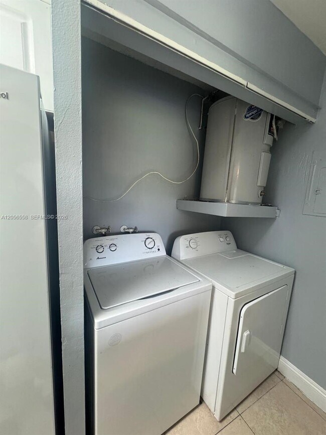 Foto del edificio - 4519 Treehouse Ln