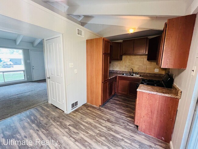 Building Photo - 4 br, 1 bath House - 2705 Grants Parkway