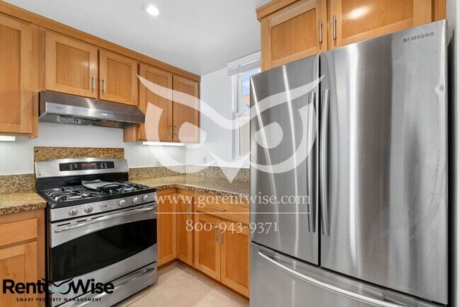 Foto del edificio - 401 Crescent Ct
