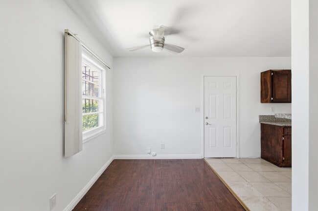 Foto del edificio - 534 Hyde Park Pl