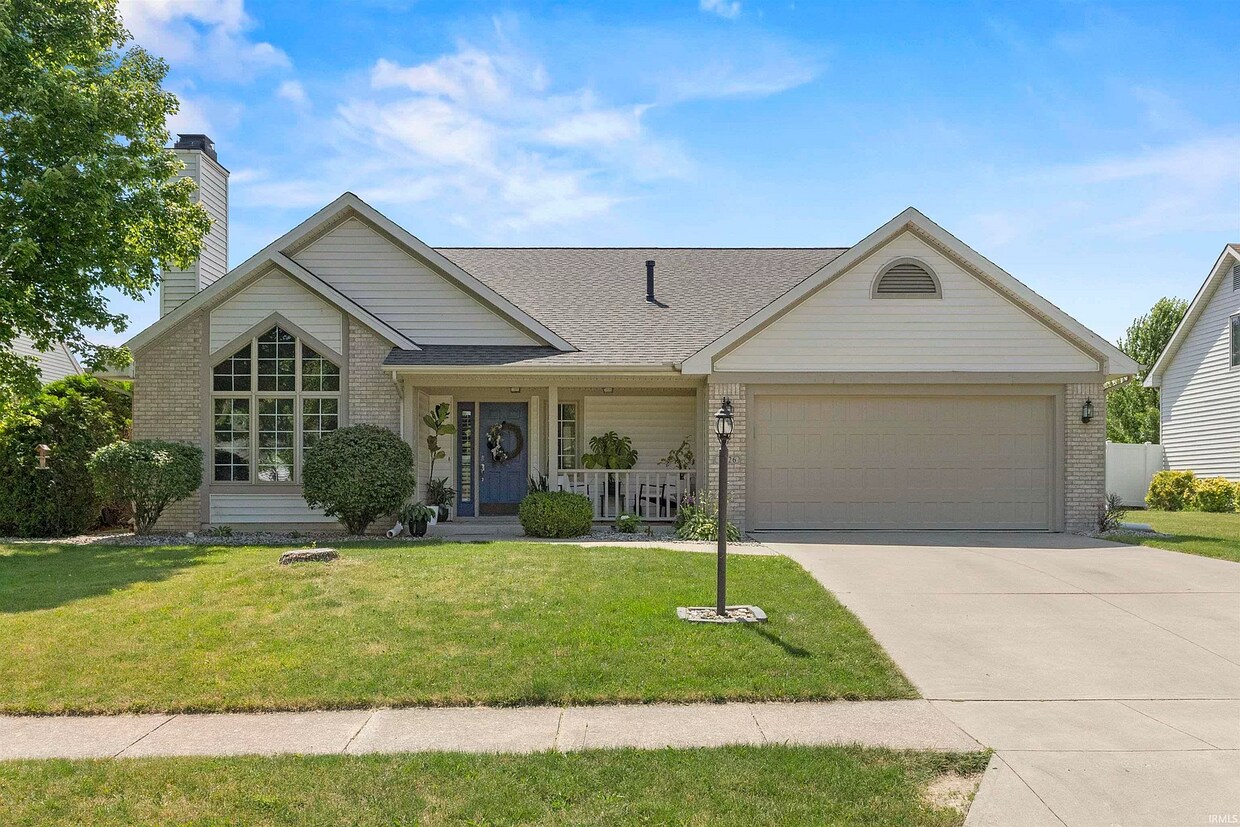 Primary Photo - 2226 Bluewater Trail