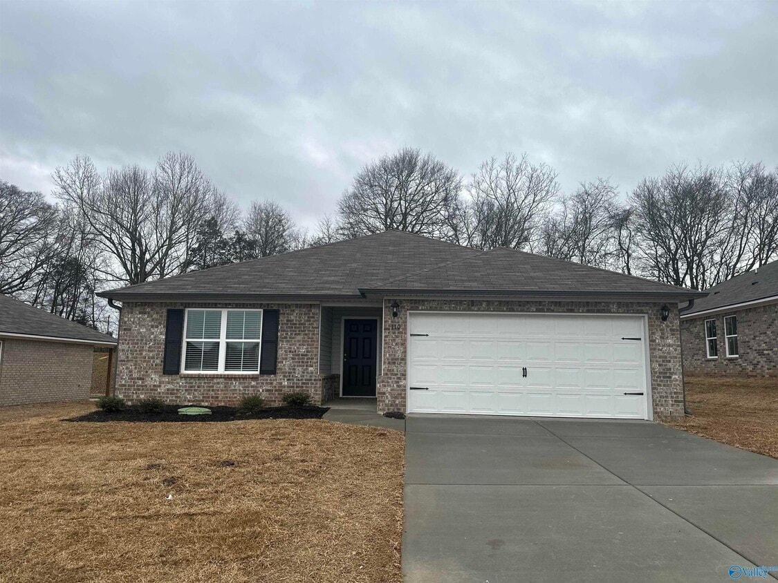 110 Jerrie Lynn Blvd, Meridianville, AL 35759 House Rental in