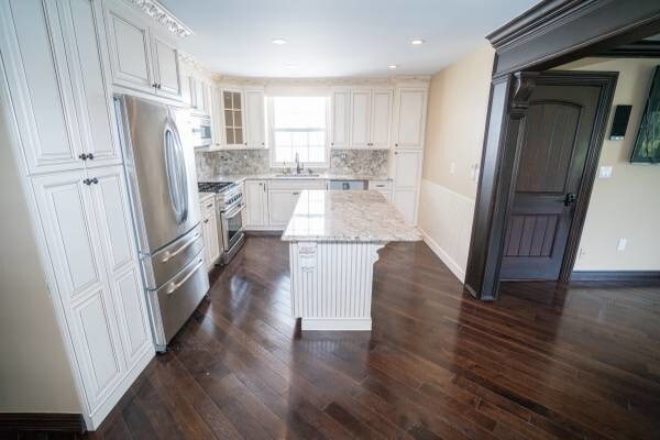 Building Photo - 305 Paulanne Terrace