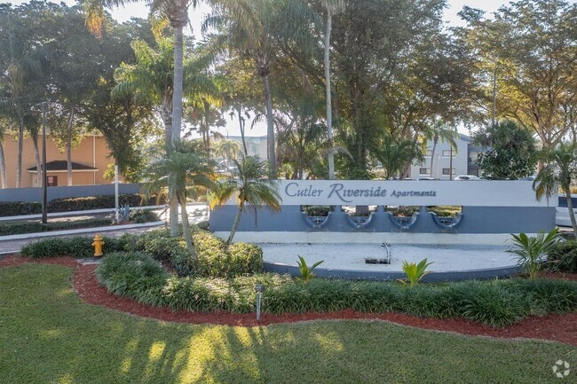 Building Photo - Cutler Riverside