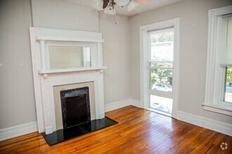 Building Photo - 2103 W Cary St
