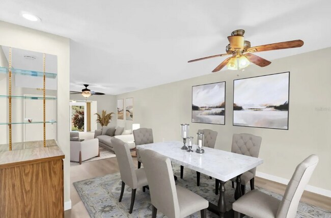 Foto del edificio - MUST BE 55+ TO RENT THIS CONDO